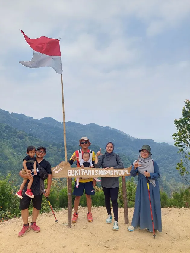 Trekking Bukit Paniisan Level Middle (3)